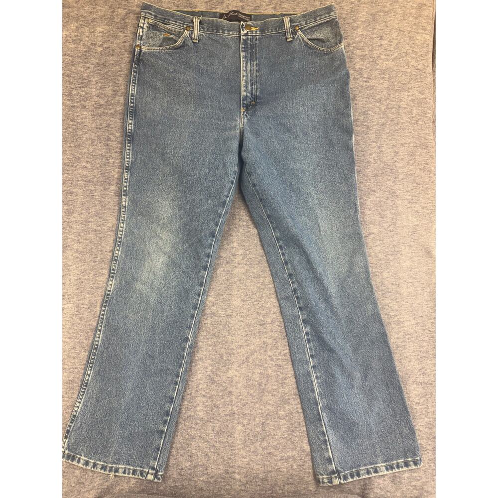 Wrangler George Strait Collection Cowboy Cut Jeans Med Wash Men's Size 40x32